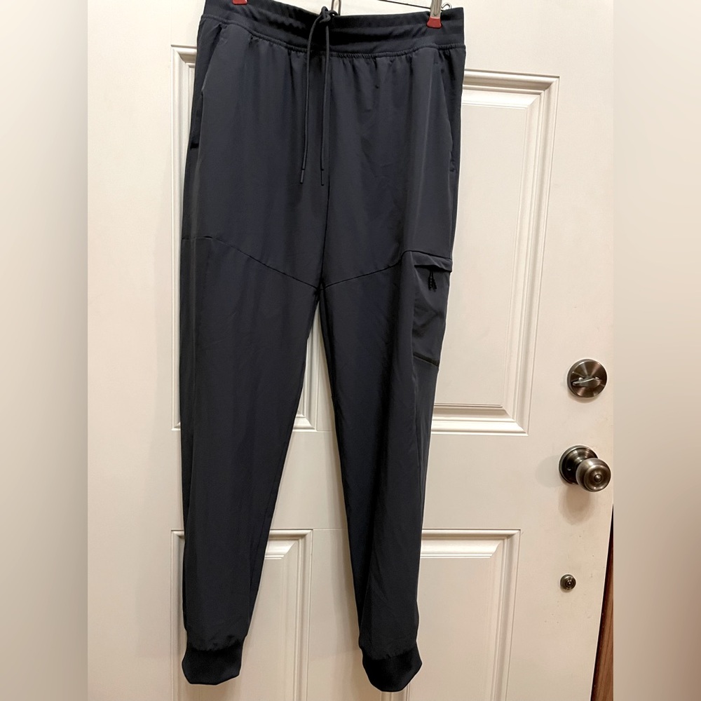 ❤️ 2 /$30 ❤️Apana Medium Black track pants with two Side Pockets Elast. cuffs